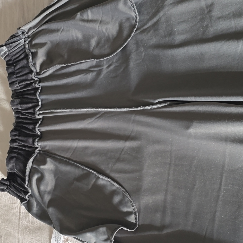 Tteasures&Bond, Charcoal Velvet Pants, Sz M NWT - Picture 7 of 8